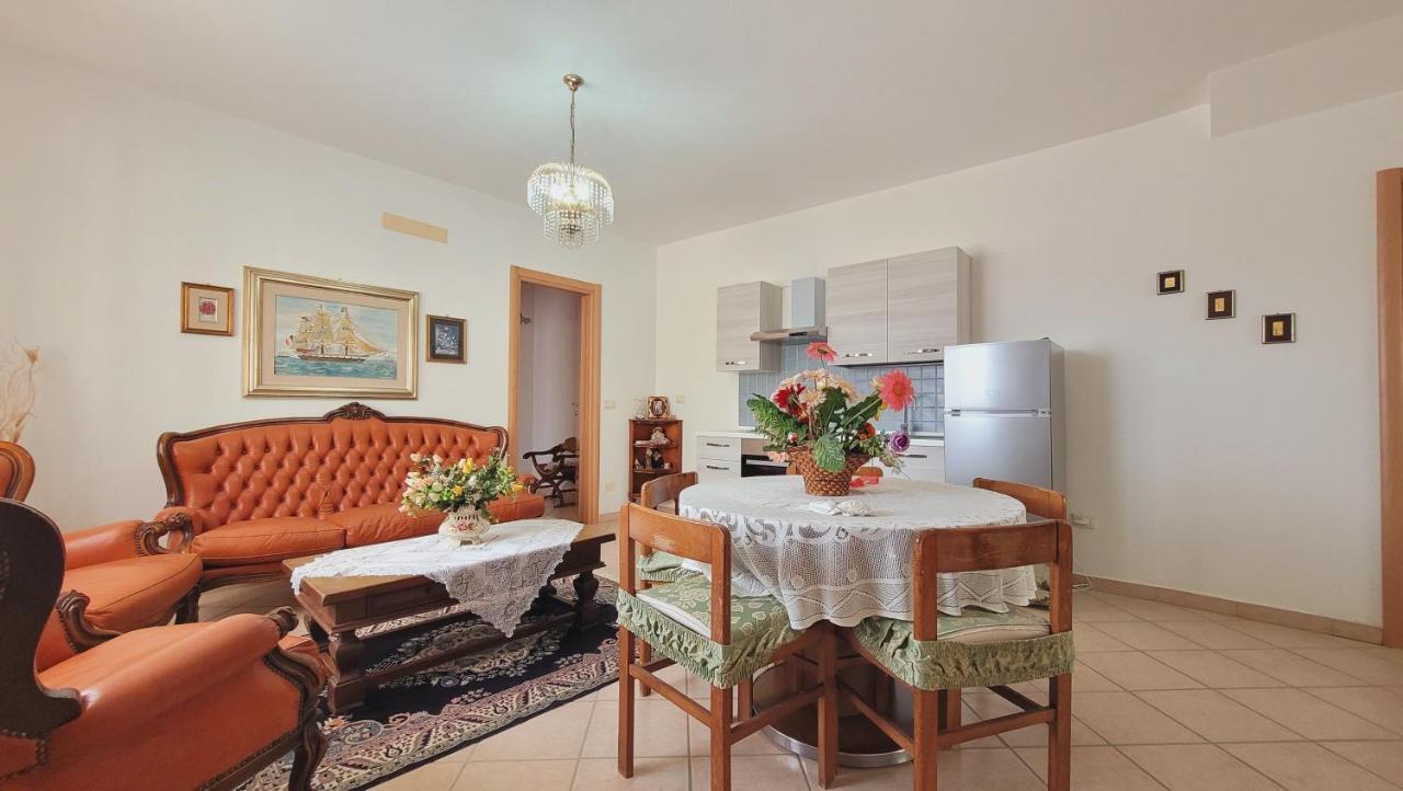 Residenza La Pineta Orosei Villa ภายนอก รูปภาพ