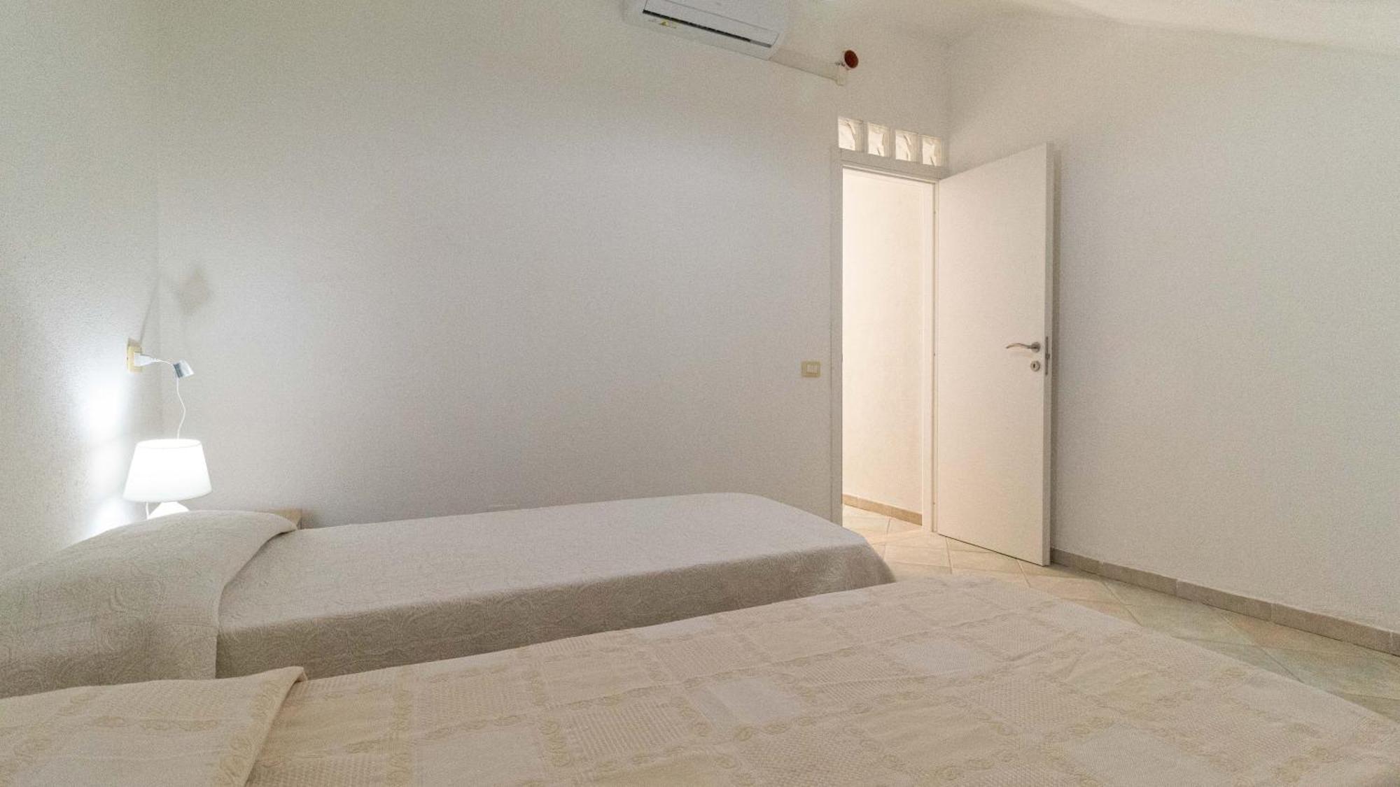 Residenza La Pineta Orosei Villa ภายนอก รูปภาพ