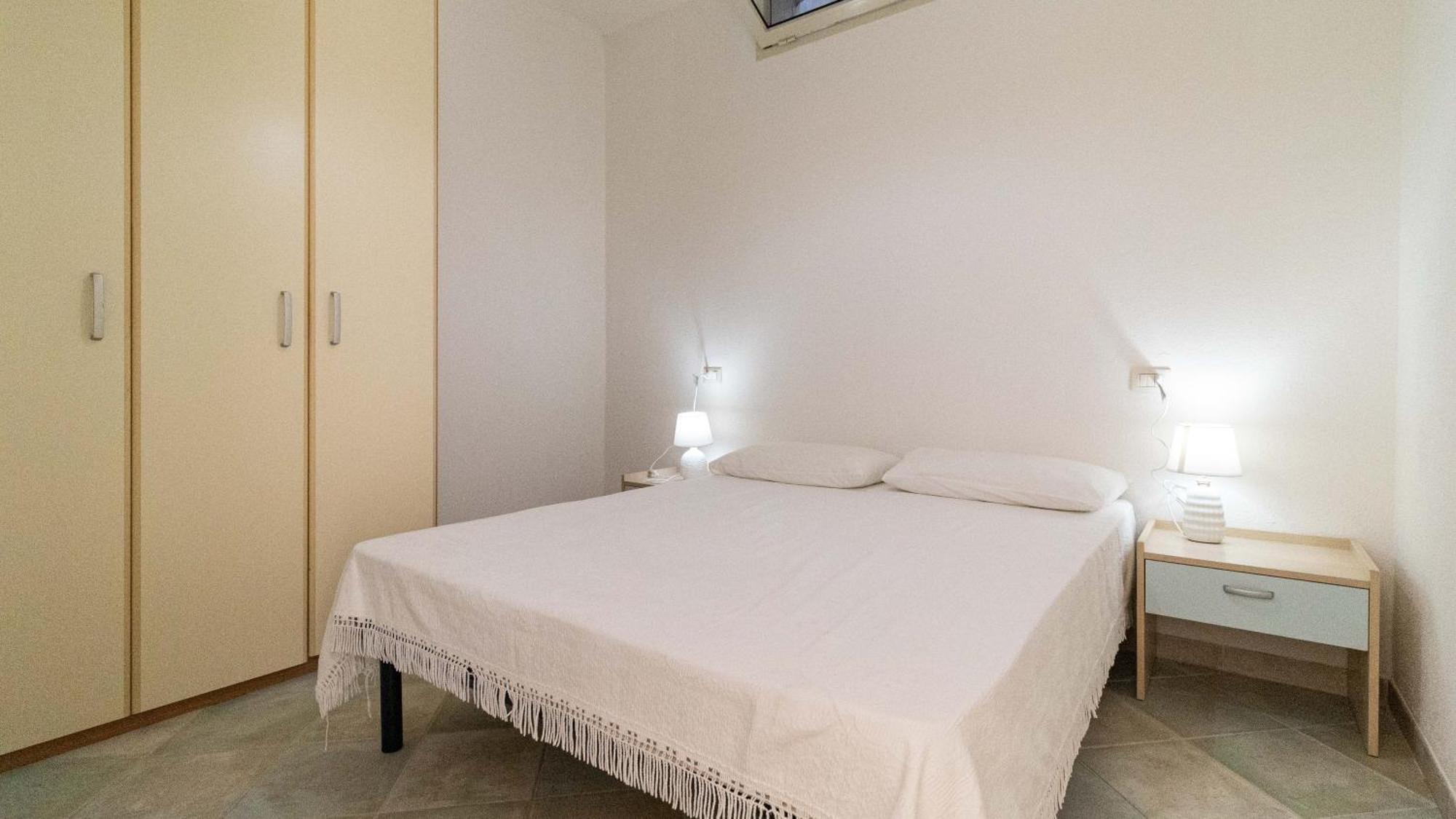 Residenza La Pineta Orosei Villa ภายนอก รูปภาพ